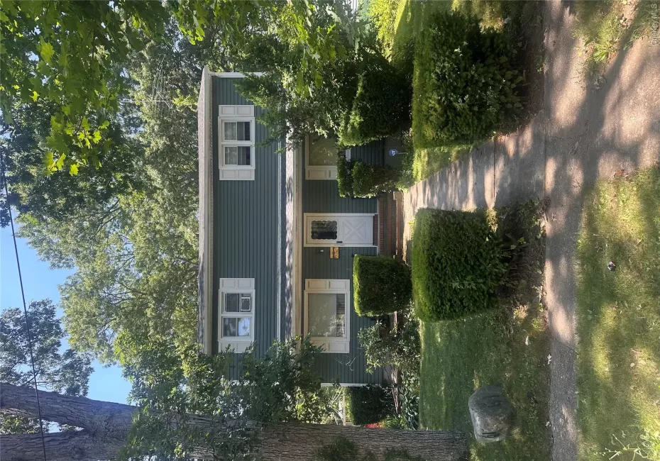 61 11th Avenue, Huntington, NY, 4 Bedrooms Bedrooms, 8 Rooms Rooms,2 BathroomsBathrooms,Residential,For Rent,11th,0,1022475 61 11th Avenue, Huntington, NY, 4 Bedrooms Bedrooms, 8 Rooms Rooms,2 BathroomsBathrooms,Residential,For Rent,11th,0,1022475