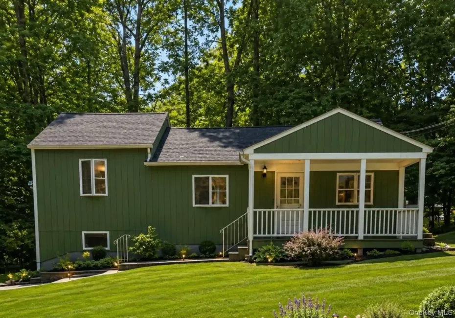 55 Glenacom Road, Carmel, NY, 1 Bedroom Bedrooms, 4 Rooms Rooms,1 BathroomBathrooms,Residential,For Rent,Glenacom,0,1022453 55 Glenacom Road, Carmel, NY, 1 Bedroom Bedrooms, 4 Rooms Rooms,1 BathroomBathrooms,Residential,For Rent,Glenacom,0,1022453