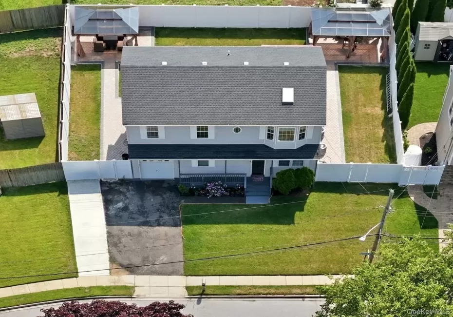 10 Carman Boulevard, Oyster Bay, NY, 5 Bedrooms Bedrooms, 8 Rooms Rooms,2 BathroomsBathrooms,Residential,For Rent,Carman,0,1022353 10 Carman Boulevard, Oyster Bay, NY, 5 Bedrooms Bedrooms, 8 Rooms Rooms,2 BathroomsBathrooms,Residential,For Rent,Carman,0,1022353