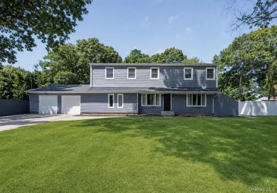 208 Newburgh Avenue, Brookhaven, NY, 6 Bedrooms Bedrooms, 12 Rooms Rooms,3 BathroomsBathrooms,Residential,For Rent,Newburgh,0,1021990 208 Newburgh Avenue, Brookhaven, NY, 6 Bedrooms Bedrooms, 12 Rooms Rooms,3 BathroomsBathrooms,Residential,For Rent,Newburgh,0,1021990