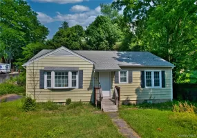 1 Orchard Street, Mount Hope, NY, 2 Bedrooms Bedrooms, 7 Rooms Rooms,2 BathroomsBathrooms,Residential,For Rent,Orchard,0,1022263 1 Orchard Street, Mount Hope, NY, 2 Bedrooms Bedrooms, 7 Rooms Rooms,2 BathroomsBathrooms,Residential,For Rent,Orchard,0,1022263