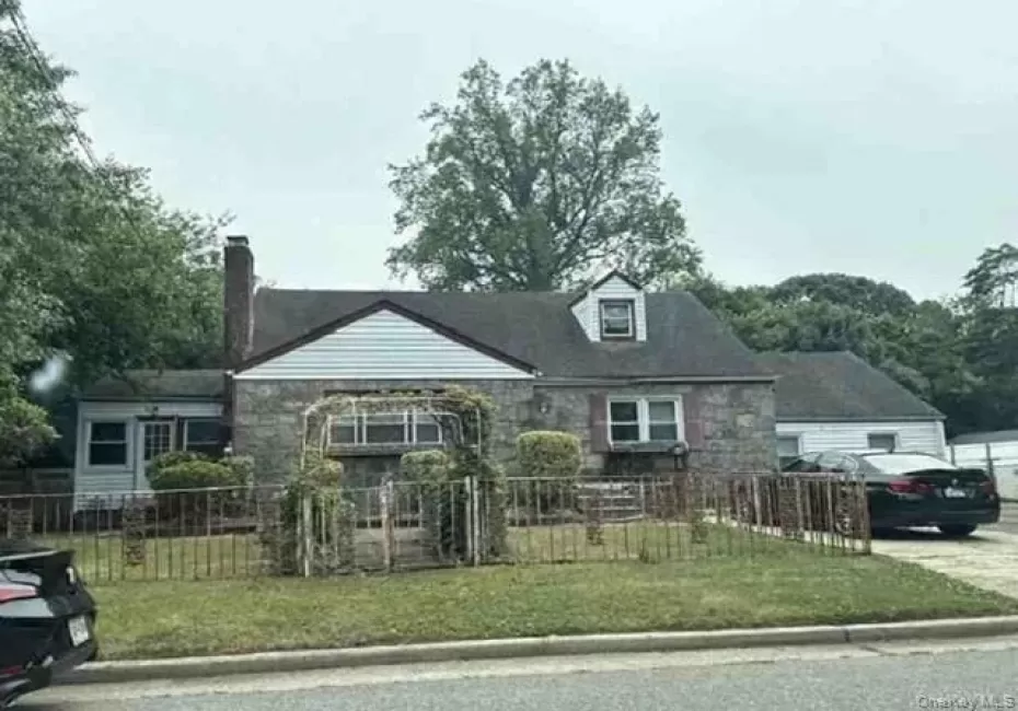64 Locust Drive, Babylon, NY, 3 Bedrooms Bedrooms, 7 Rooms Rooms,2 BathroomsBathrooms,Residential,For Rent,Locust,0,1022373 64 Locust Drive, Babylon, NY, 3 Bedrooms Bedrooms, 7 Rooms Rooms,2 BathroomsBathrooms,Residential,For Rent,Locust,0,1022373