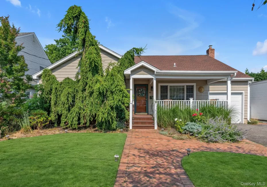 40 Frankel Road, Oyster Bay, NY, 5 Bedrooms Bedrooms, 9 Rooms Rooms,3 BathroomsBathrooms,Residential,For Rent,Frankel,0,1020004 40 Frankel Road, Oyster Bay, NY, 5 Bedrooms Bedrooms, 9 Rooms Rooms,3 BathroomsBathrooms,Residential,For Rent,Frankel,0,1020004