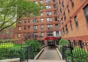 6434 102nd Street, New York, NY, 3 Bedrooms Bedrooms, 7 Rooms Rooms,1 BathroomBathrooms,Residential,For Rent,102nd,0,1022504 6434 102nd Street, New York, NY, 3 Bedrooms Bedrooms, 7 Rooms Rooms,1 BathroomBathrooms,Residential,For Rent,102nd,0,1022504