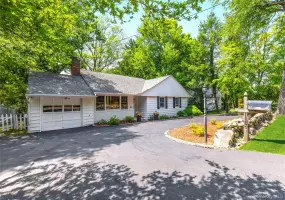 1185 Weaver Street, New Rochelle, NY, 3 Bedrooms Bedrooms, 6 Rooms Rooms,2 BathroomsBathrooms,Residential,For Rent,Weaver,0,1021246 1185 Weaver Street, New Rochelle, NY, 3 Bedrooms Bedrooms, 6 Rooms Rooms,2 BathroomsBathrooms,Residential,For Rent,Weaver,0,1021246