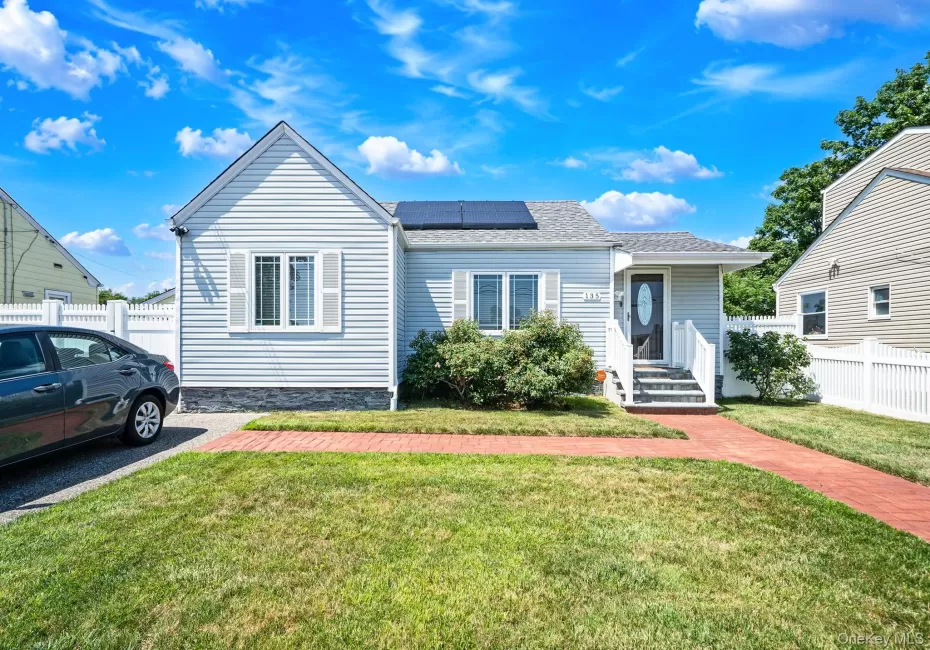 135 Clayton Street, Islip, NY, 2 Bedrooms Bedrooms, 7 Rooms Rooms,2 BathroomsBathrooms,Residential,For Rent,Clayton,0,1022521 135 Clayton Street, Islip, NY, 2 Bedrooms Bedrooms, 7 Rooms Rooms,2 BathroomsBathrooms,Residential,For Rent,Clayton,0,1022521