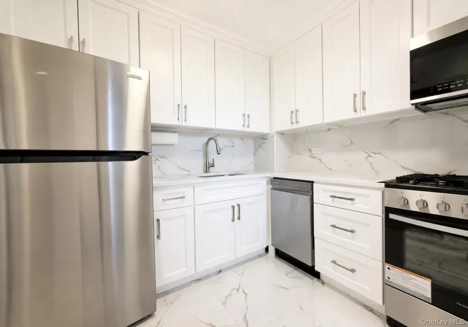 61-15 97th Street, New York, NY, 1 Bedroom Bedrooms, 3 Rooms Rooms,1 BathroomBathrooms,Residential,For Rent,97th,0,1022588 61-15 97th Street, New York, NY, 1 Bedroom Bedrooms, 3 Rooms Rooms,1 BathroomBathrooms,Residential,For Rent,97th,0,1022588