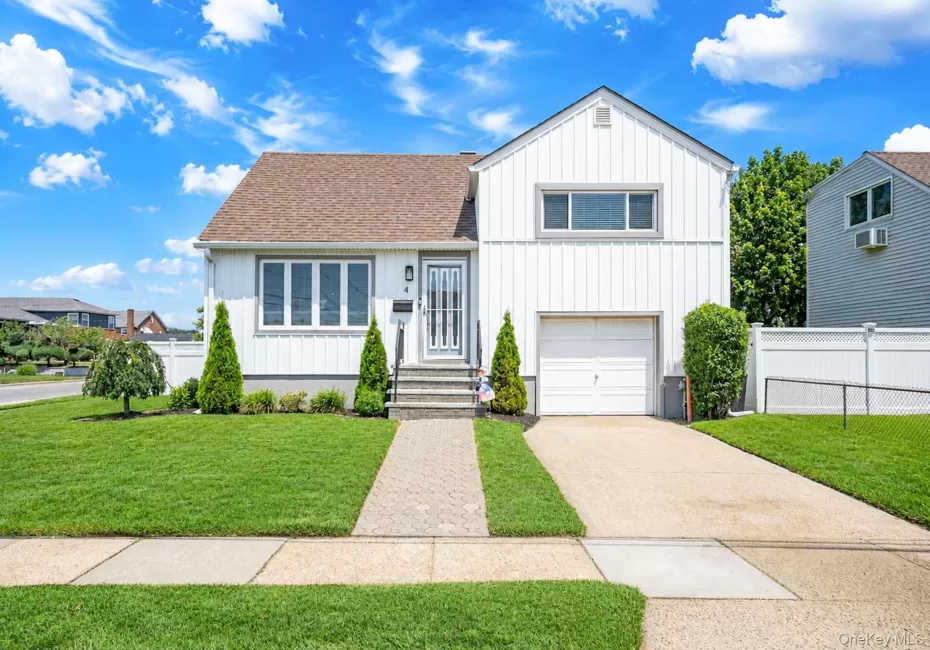 4 Martha Street, Hempstead, NY, 3 Bedrooms Bedrooms, 6 Rooms Rooms,1 BathroomBathrooms,Residential,For Rent,Martha,0,1022122 4 Martha Street, Hempstead, NY, 3 Bedrooms Bedrooms, 6 Rooms Rooms,1 BathroomBathrooms,Residential,For Rent,Martha,0,1022122