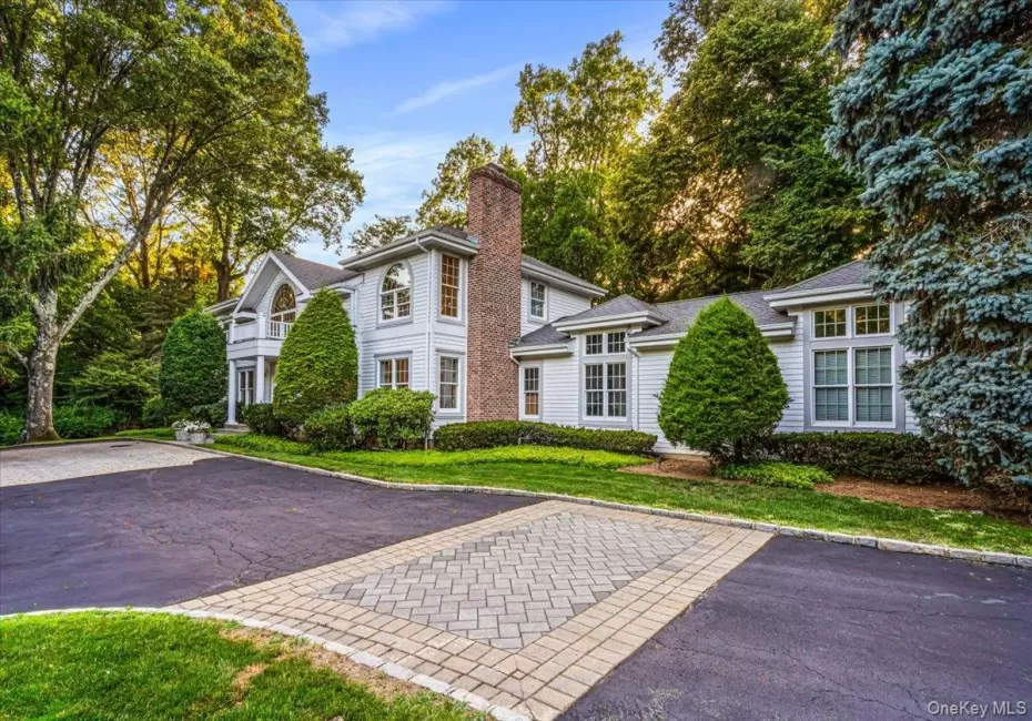 11 Wenwood Drive, Oyster Bay, NY, 5 Bedrooms Bedrooms, 10 Rooms Rooms,4 BathroomsBathrooms,Residential,For Rent,Wenwood,0,1014653 11 Wenwood Drive, Oyster Bay, NY, 5 Bedrooms Bedrooms, 10 Rooms Rooms,4 BathroomsBathrooms,Residential,For Rent,Wenwood,0,1014653