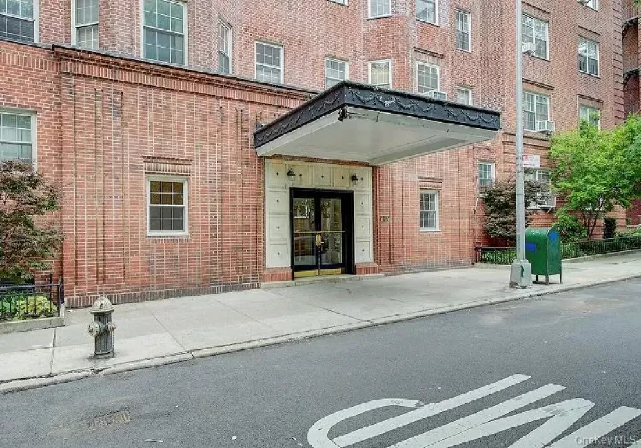35-24 78th Street, New York, NY, 1 Bedroom Bedrooms, 3 Rooms Rooms,1 BathroomBathrooms,Residential,For Rent,78th,0,1022572 35-24 78th Street, New York, NY, 1 Bedroom Bedrooms, 3 Rooms Rooms,1 BathroomBathrooms,Residential,For Rent,78th,0,1022572