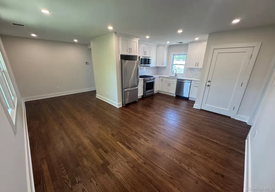 482 Fourth Avenue, Pelham, NY, 2 Bedrooms Bedrooms, 4 Rooms Rooms,1 BathroomBathrooms,Residential Lease,For Rent,Fourth,0,1022378 482 Fourth Avenue, Pelham, NY, 2 Bedrooms Bedrooms, 4 Rooms Rooms,1 BathroomBathrooms,Residential Lease,For Rent,Fourth,0,1022378