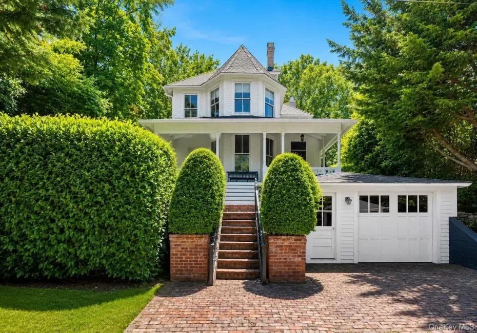 11 Prospect Avenue, Shelter Island, NY, 4 Bedrooms Bedrooms, 4 Rooms Rooms,2 BathroomsBathrooms,Residential,For Rent,Prospect,0,1022345 11 Prospect Avenue, Shelter Island, NY, 4 Bedrooms Bedrooms, 4 Rooms Rooms,2 BathroomsBathrooms,Residential,For Rent,Prospect,0,1022345
