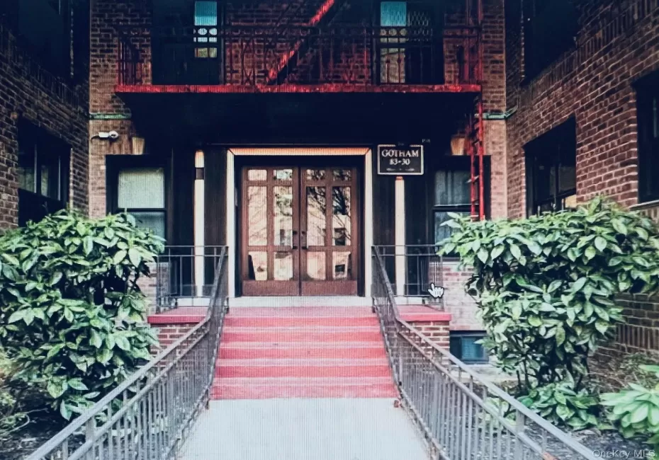 83-30 98th Street, New York, NY, 2 Bedrooms Bedrooms, 4 Rooms Rooms,1 BathroomBathrooms,Residential,For Rent,98th,0,1022731 83-30 98th Street, New York, NY, 2 Bedrooms Bedrooms, 4 Rooms Rooms,1 BathroomBathrooms,Residential,For Rent,98th,0,1022731