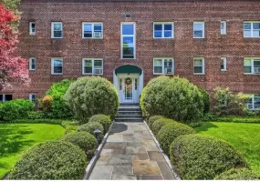 450 Pelham Road, New Rochelle, NY, 2 Bedrooms Bedrooms, 4 Rooms Rooms,1 BathroomBathrooms,Residential,For Rent,Pelham,0,947991 450 Pelham Road, New Rochelle, NY, 2 Bedrooms Bedrooms, 4 Rooms Rooms,1 BathroomBathrooms,Residential,For Rent,Pelham,0,947991
