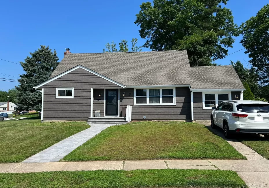7 Mindy Lane, Oyster Bay, NY, 4 Bedrooms Bedrooms, 7 Rooms Rooms,2 BathroomsBathrooms,Residential Lease,For Rent,Mindy,0,1006056 7 Mindy Lane, Oyster Bay, NY, 4 Bedrooms Bedrooms, 7 Rooms Rooms,2 BathroomsBathrooms,Residential Lease,For Rent,Mindy,0,1006056