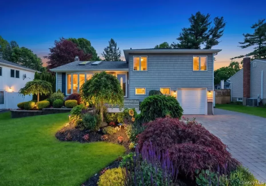 105 Ernest Street, Oyster Bay, NY, 3 Bedrooms Bedrooms, 7 Rooms Rooms,2 BathroomsBathrooms,Residential,For Rent,Ernest,0,1023171 105 Ernest Street, Oyster Bay, NY, 3 Bedrooms Bedrooms, 7 Rooms Rooms,2 BathroomsBathrooms,Residential,For Rent,Ernest,0,1023171