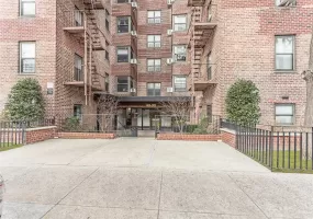32-22 92 Street, New York, NY, 3 Bedrooms Bedrooms, 6 Rooms Rooms,1 BathroomBathrooms,Residential,For Rent,92,0,836897 32-22 92 Street, New York, NY, 3 Bedrooms Bedrooms, 6 Rooms Rooms,1 BathroomBathrooms,Residential,For Rent,92,0,836897