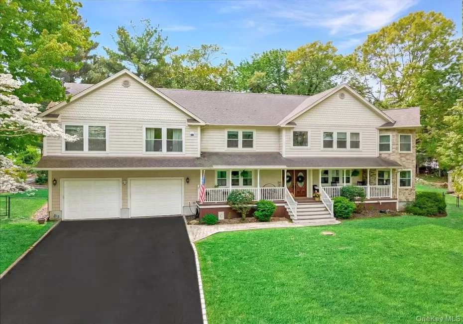 2 Seaview Ledge, Brookhaven, NY, 6 Bedrooms Bedrooms, 10 Rooms Rooms,3 BathroomsBathrooms,Residential,For Rent,Seaview Ledge,0,1001191 2 Seaview Ledge, Brookhaven, NY, 6 Bedrooms Bedrooms, 10 Rooms Rooms,3 BathroomsBathrooms,Residential,For Rent,Seaview Ledge,0,1001191