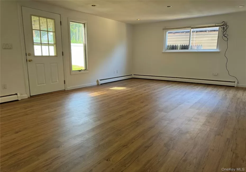 46 Lane Drive, Oyster Bay, NY, 2 Bedrooms Bedrooms, 5 Rooms Rooms,1 BathroomBathrooms,Residential Lease,For Rent,Lane,0,1014225 46 Lane Drive, Oyster Bay, NY, 2 Bedrooms Bedrooms, 5 Rooms Rooms,1 BathroomBathrooms,Residential Lease,For Rent,Lane,0,1014225