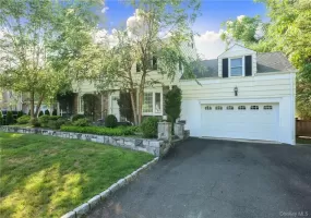 261 Fox Meadow Road, Scarsdale, NY, 4 Bedrooms Bedrooms, 7 Rooms Rooms,3 BathroomsBathrooms,Residential Lease,For Rent,Fox Meadow,0,1010569 261 Fox Meadow Road, Scarsdale, NY, 4 Bedrooms Bedrooms, 7 Rooms Rooms,3 BathroomsBathrooms,Residential Lease,For Rent,Fox Meadow,0,1010569