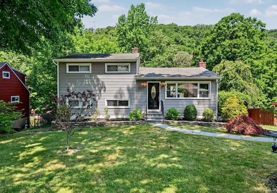 460 Washington Avenue, Mount Pleasant, NY, 3 Bedrooms Bedrooms, 7 Rooms Rooms,2 BathroomsBathrooms,Residential,For Rent,Washington,0,1016376 460 Washington Avenue, Mount Pleasant, NY, 3 Bedrooms Bedrooms, 7 Rooms Rooms,2 BathroomsBathrooms,Residential,For Rent,Washington,0,1016376