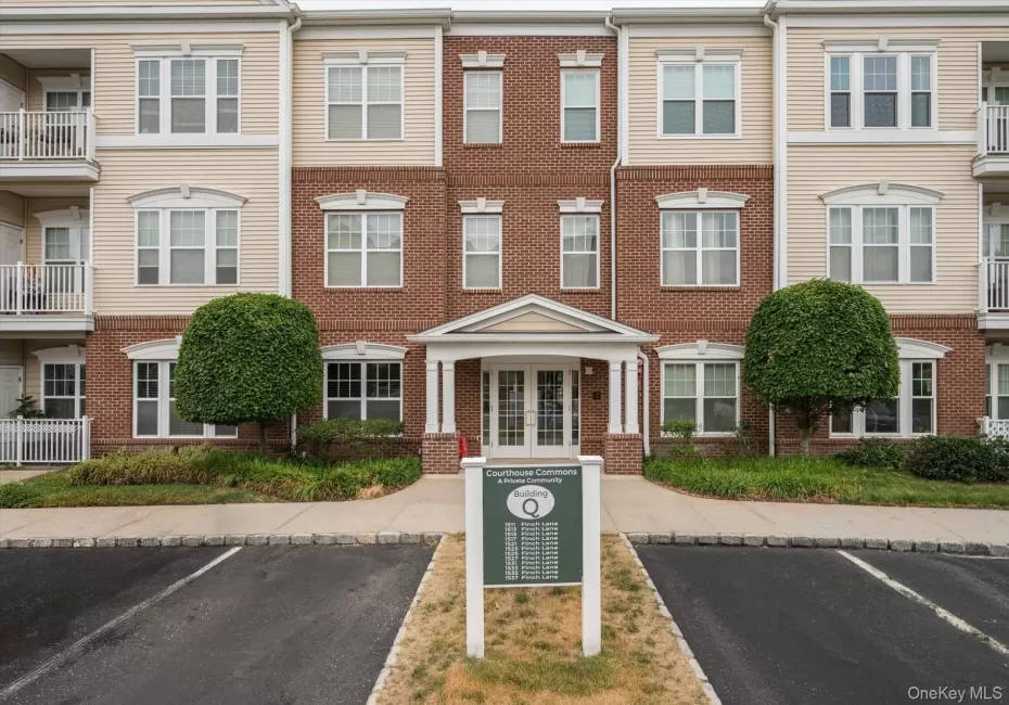 1525 Building Q Finch Lane, Islip, NY, 2 Bedrooms Bedrooms, 5 Rooms Rooms,2 BathroomsBathrooms,Residential,For Rent,Finch,0,1015062 1525 Building Q Finch Lane, Islip, NY, 2 Bedrooms Bedrooms, 5 Rooms Rooms,2 BathroomsBathrooms,Residential,For Rent,Finch,0,1015062