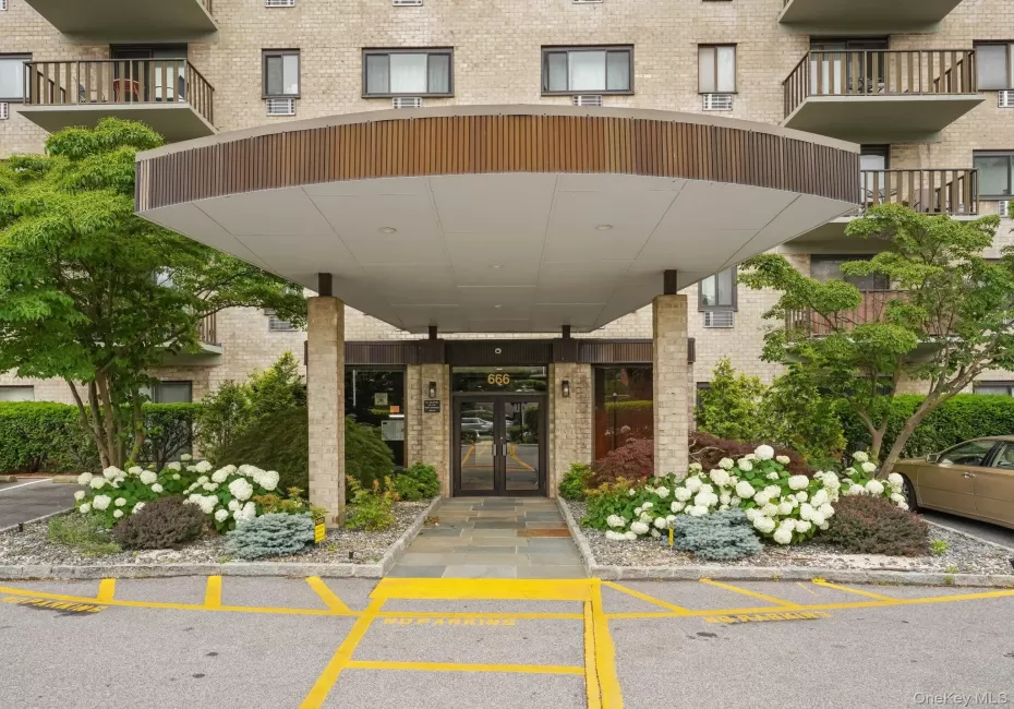 666 Pelham Road, New Rochelle, NY, 2 Bedrooms Bedrooms, 5 Rooms Rooms,2 BathroomsBathrooms,Residential,For Rent,Pelham,0,1015121 666 Pelham Road, New Rochelle, NY, 2 Bedrooms Bedrooms, 5 Rooms Rooms,2 BathroomsBathrooms,Residential,For Rent,Pelham,0,1015121