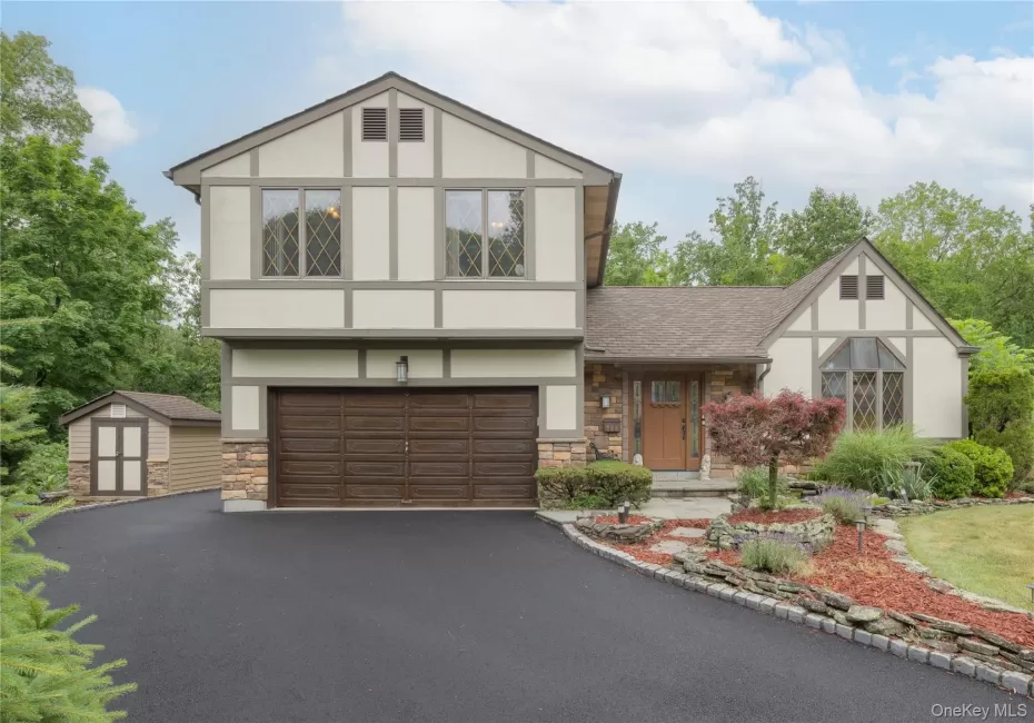 268 Central Avenue, Orangetown, NY, 3 Bedrooms Bedrooms, 9 Rooms Rooms,2 BathroomsBathrooms,Residential,For Rent,Central,0,1019448 268 Central Avenue, Orangetown, NY, 3 Bedrooms Bedrooms, 9 Rooms Rooms,2 BathroomsBathrooms,Residential,For Rent,Central,0,1019448