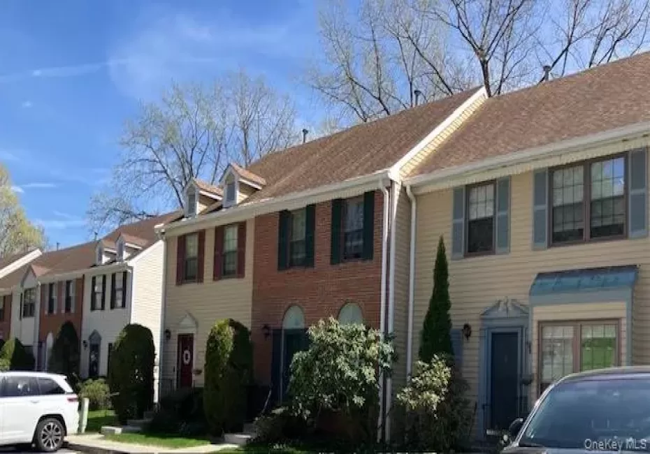 35 Poplar Circle, Peekskill, NY, 3 Bedrooms Bedrooms, 7 Rooms Rooms,2 BathroomsBathrooms,Residential,For Rent,Poplar,0,1014865 35 Poplar Circle, Peekskill, NY, 3 Bedrooms Bedrooms, 7 Rooms Rooms,2 BathroomsBathrooms,Residential,For Rent,Poplar,0,1014865