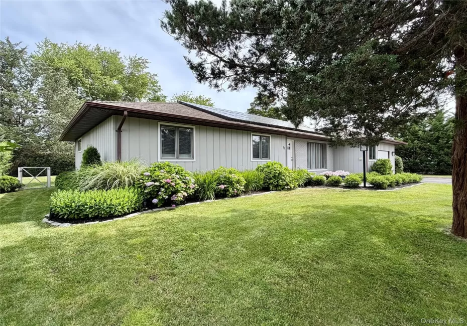 17 Locust Street, Riverhead, NY, 3 Bedrooms Bedrooms, 9 Rooms Rooms,2 BathroomsBathrooms,Residential,For Rent,Locust,0,1021791 17 Locust Street, Riverhead, NY, 3 Bedrooms Bedrooms, 9 Rooms Rooms,2 BathroomsBathrooms,Residential,For Rent,Locust,0,1021791