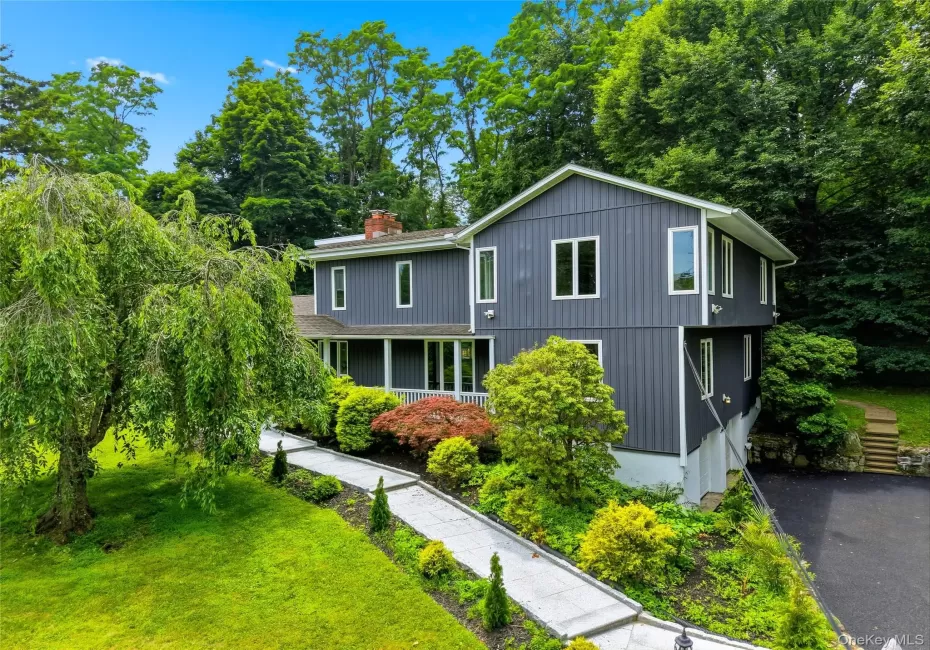 Welcome to 12 Mount Airy Road! Welcome to 12 Mount Airy Road!