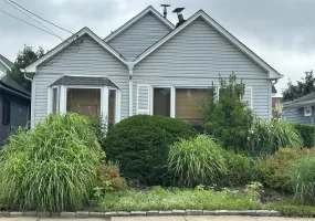 132 Coronado Street, Hempstead, NY, 3 Bedrooms Bedrooms, 6 Rooms Rooms,2 BathroomsBathrooms,Residential Lease,For Rent,Coronado,0,1022412 132 Coronado Street, Hempstead, NY, 3 Bedrooms Bedrooms, 6 Rooms Rooms,2 BathroomsBathrooms,Residential Lease,For Rent,Coronado,0,1022412