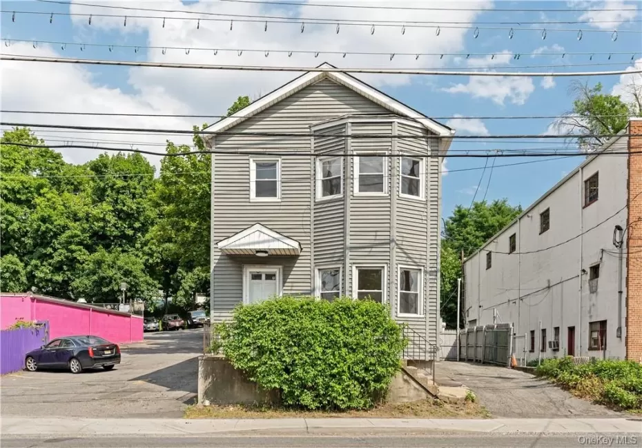204 Saw Mill River Road, Greenburgh, NY, 3 Bedrooms Bedrooms, 6 Rooms Rooms,1 BathroomBathrooms,Residential Lease,For Rent,Saw Mill River,0,1022717 204 Saw Mill River Road, Greenburgh, NY, 3 Bedrooms Bedrooms, 6 Rooms Rooms,1 BathroomBathrooms,Residential Lease,For Rent,Saw Mill River,0,1022717