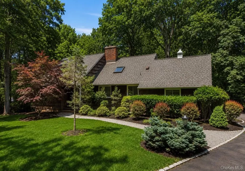 21 Druid Hill Road, Brookhaven, NY, 4 Bedrooms Bedrooms, 11 Rooms Rooms,2 BathroomsBathrooms,Residential,For Rent,Druid Hill,0,1022843 21 Druid Hill Road, Brookhaven, NY, 4 Bedrooms Bedrooms, 11 Rooms Rooms,2 BathroomsBathrooms,Residential,For Rent,Druid Hill,0,1022843