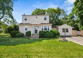 148 Saxton Street, Brookhaven, NY, 4 Bedrooms Bedrooms, 8 Rooms Rooms,2 BathroomsBathrooms,Residential,For Rent,Saxton,0,1022786 148 Saxton Street, Brookhaven, NY, 4 Bedrooms Bedrooms, 8 Rooms Rooms,2 BathroomsBathrooms,Residential,For Rent,Saxton,0,1022786