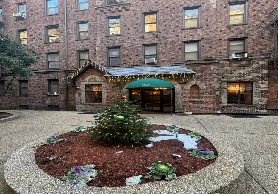 83-19 116th Street, New York, NY, 1 Bedroom Bedrooms, 3 Rooms Rooms,1 BathroomBathrooms,Residential,For Rent,116th,0,1022737 83-19 116th Street, New York, NY, 1 Bedroom Bedrooms, 3 Rooms Rooms,1 BathroomBathrooms,Residential,For Rent,116th,0,1022737
