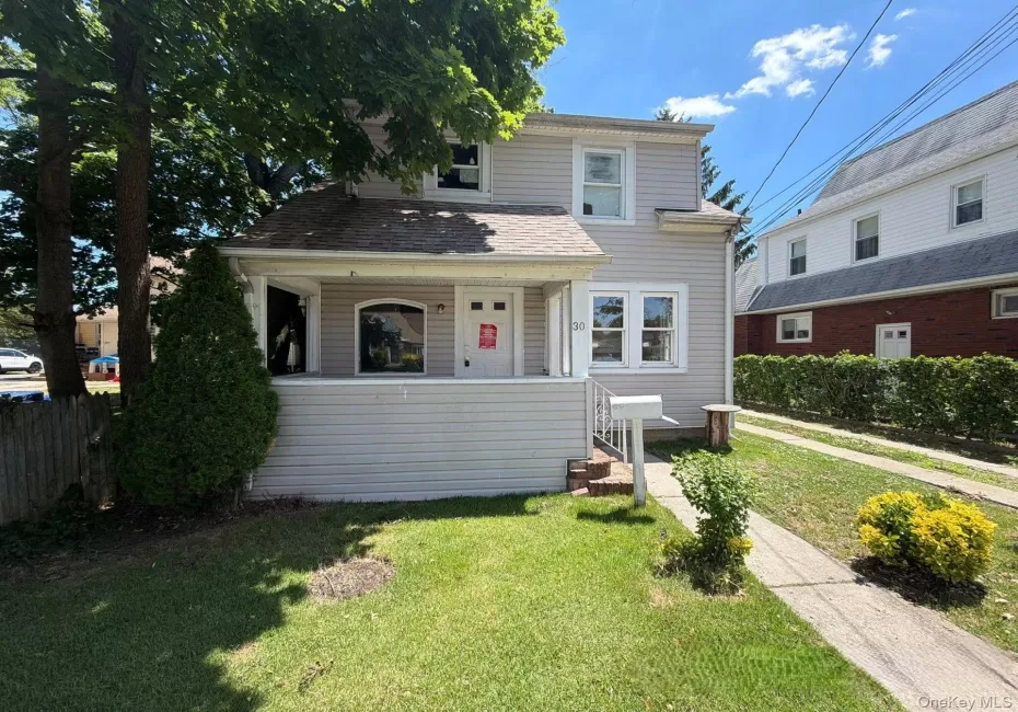 30 Pierson Avenue, Hempstead, NY, 4 Bedrooms Bedrooms, 7 Rooms Rooms,2 BathroomsBathrooms,Residential,For Rent,Pierson,0,1020072 30 Pierson Avenue, Hempstead, NY, 4 Bedrooms Bedrooms, 7 Rooms Rooms,2 BathroomsBathrooms,Residential,For Rent,Pierson,0,1020072