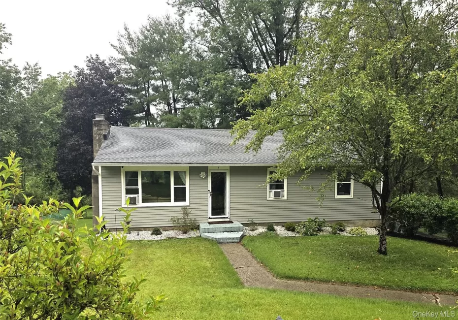 4 South Ct, Wappinger, NY, 3 Bedrooms Bedrooms, 7 Rooms Rooms,1 BathroomBathrooms,Residential Lease,For Rent,South Ct,0,1023056 4 South Ct, Wappinger, NY, 3 Bedrooms Bedrooms, 7 Rooms Rooms,1 BathroomBathrooms,Residential Lease,For Rent,South Ct,0,1023056