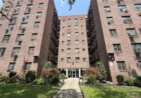 204-15 Foothill Ave., New York, NY, 2 Bedrooms Bedrooms, 5 Rooms Rooms,1 BathroomBathrooms,Residential,For Rent,Foothill Ave.,0,1022985 204-15 Foothill Ave., New York, NY, 2 Bedrooms Bedrooms, 5 Rooms Rooms,1 BathroomBathrooms,Residential,For Rent,Foothill Ave.,0,1022985