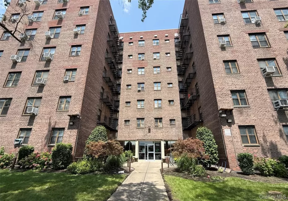 204-15 Foothill Ave., New York, NY, 2 Bedrooms Bedrooms, 5 Rooms Rooms,1 BathroomBathrooms,Residential,For Rent,Foothill Ave.,0,1022985 204-15 Foothill Ave., New York, NY, 2 Bedrooms Bedrooms, 5 Rooms Rooms,1 BathroomBathrooms,Residential,For Rent,Foothill Ave.,0,1022985