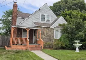 25 Gold Street, Hempstead, NY, 4 Bedrooms Bedrooms, 8 Rooms Rooms,3 BathroomsBathrooms,Residential,For Rent,Gold,0,1022994 25 Gold Street, Hempstead, NY, 4 Bedrooms Bedrooms, 8 Rooms Rooms,3 BathroomsBathrooms,Residential,For Rent,Gold,0,1022994