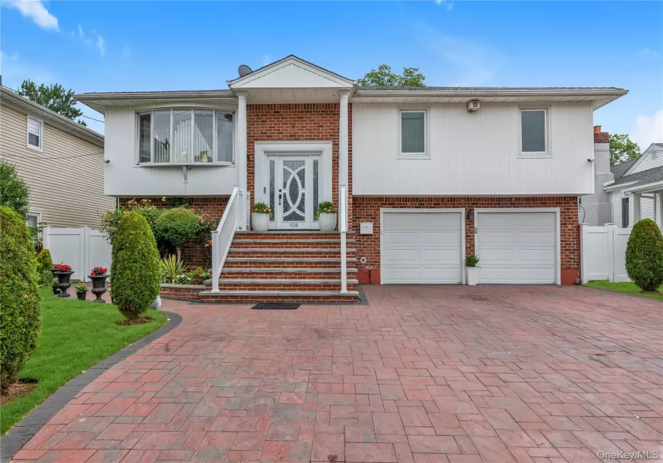 928 Fletcher Avenue, Hempstead, NY, 5 Bedrooms Bedrooms, 10 Rooms Rooms,3 BathroomsBathrooms,Residential,For Rent,Fletcher,0,1022969 928 Fletcher Avenue, Hempstead, NY, 5 Bedrooms Bedrooms, 10 Rooms Rooms,3 BathroomsBathrooms,Residential,For Rent,Fletcher,0,1022969