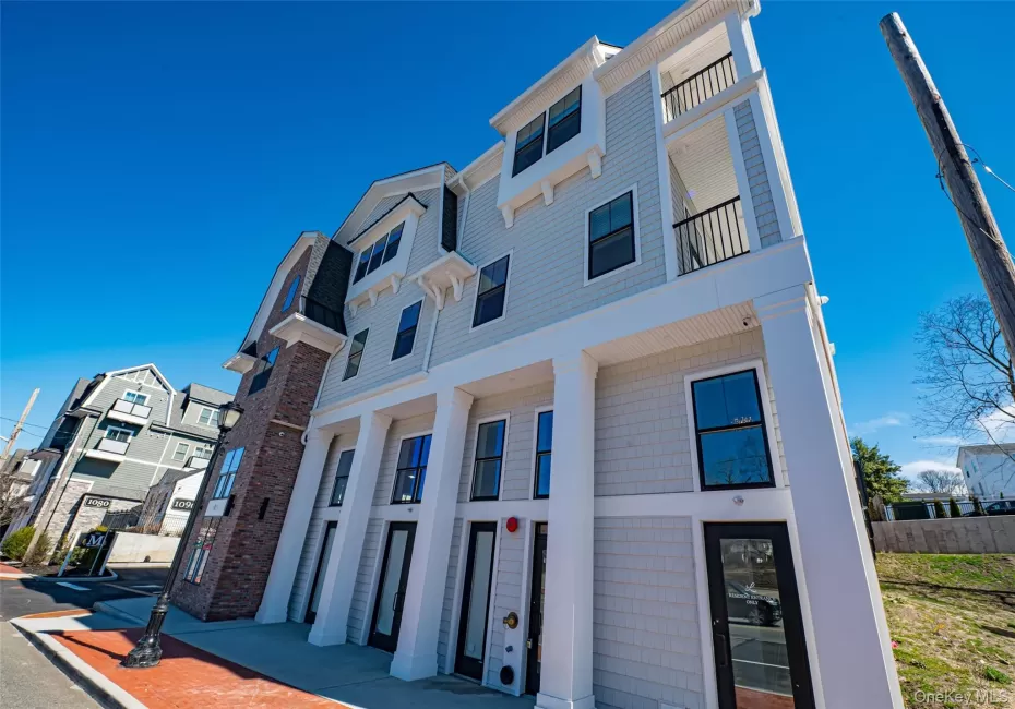 1100 New York Avenue, Huntington, NY, 1 Bedroom Bedrooms, 3 Rooms Rooms,1 BathroomBathrooms,Residential Lease,For Rent,New York,0,1022692 1100 New York Avenue, Huntington, NY, 1 Bedroom Bedrooms, 3 Rooms Rooms,1 BathroomBathrooms,Residential Lease,For Rent,New York,0,1022692