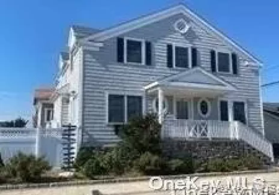 707 Olive Street, Long Beach, NY, 4 Bedrooms Bedrooms, 8 Rooms Rooms,2 BathroomsBathrooms,Residential Lease,For Rent,Olive,0,1023026 707 Olive Street, Long Beach, NY, 4 Bedrooms Bedrooms, 8 Rooms Rooms,2 BathroomsBathrooms,Residential Lease,For Rent,Olive,0,1023026