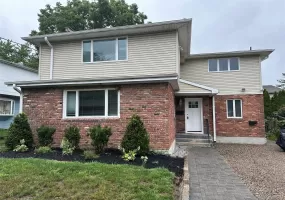 32 Marwood Road, North Hempstead, NY, 2 Bedrooms Bedrooms, 4 Rooms Rooms,2 BathroomsBathrooms,Residential Lease,For Rent,Marwood,0,1022618 32 Marwood Road, North Hempstead, NY, 2 Bedrooms Bedrooms, 4 Rooms Rooms,2 BathroomsBathrooms,Residential Lease,For Rent,Marwood,0,1022618