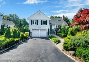 118 Van Etten Boulevard, New Rochelle, NY, 5 Bedrooms Bedrooms, 14 Rooms Rooms,4 BathroomsBathrooms,Residential Lease,For Rent,Van Etten,0,1023345 118 Van Etten Boulevard, New Rochelle, NY, 5 Bedrooms Bedrooms, 14 Rooms Rooms,4 BathroomsBathrooms,Residential Lease,For Rent,Van Etten,0,1023345