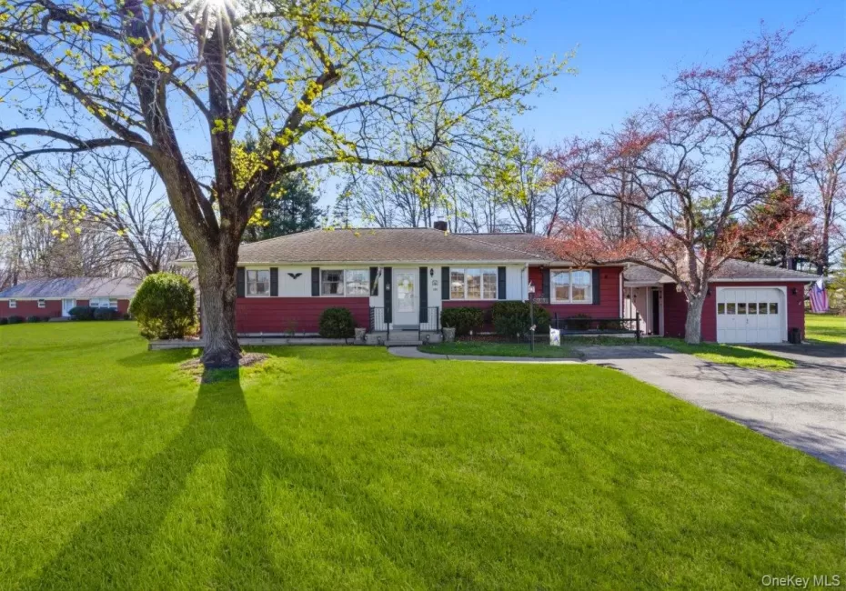 555 State Route 416, Montgomery, NY, 4 Bedrooms Bedrooms, 8 Rooms Rooms,2 BathroomsBathrooms,Residential,For Rent,State Route 416,0,984326 555 State Route 416, Montgomery, NY, 4 Bedrooms Bedrooms, 8 Rooms Rooms,2 BathroomsBathrooms,Residential,For Rent,State Route 416,0,984326