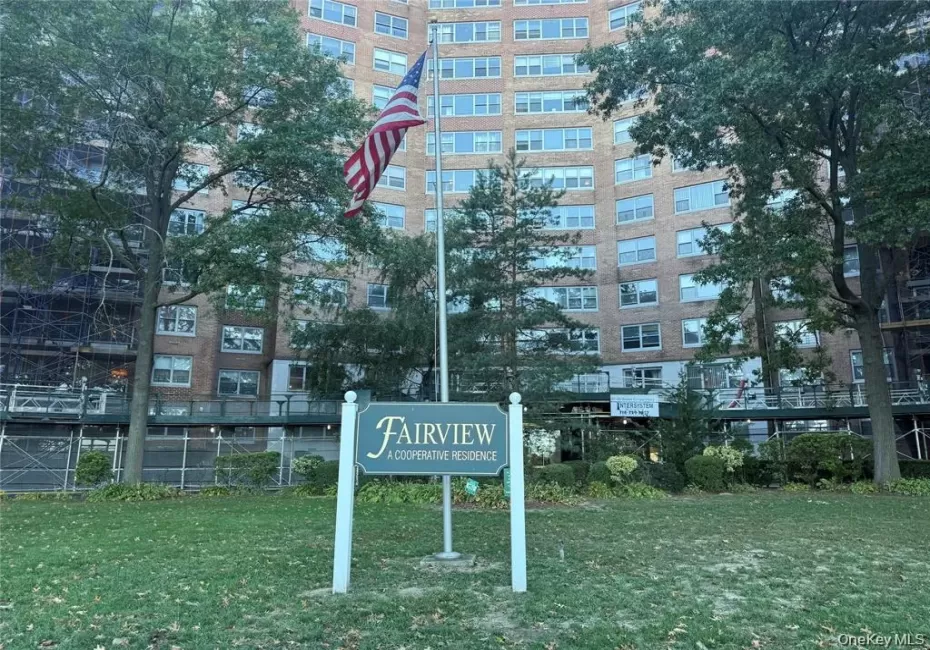 61-20 Grand Central Parkway, New York, NY, 3 Bedrooms Bedrooms, 6 Rooms Rooms,2 BathroomsBathrooms,Residential,For Rent,Grand Central,0,992461 61-20 Grand Central Parkway, New York, NY, 3 Bedrooms Bedrooms, 6 Rooms Rooms,2 BathroomsBathrooms,Residential,For Rent,Grand Central,0,992461