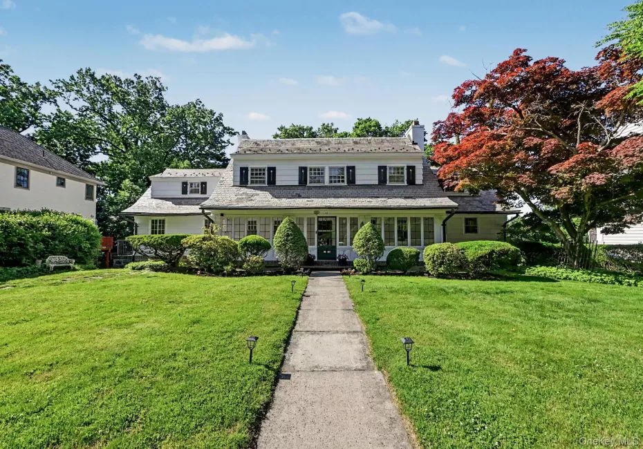 53 Cortlandt Avenue, New Rochelle, NY, 5 Bedrooms Bedrooms, 11 Rooms Rooms,4 BathroomsBathrooms,Residential Lease,For Rent,Cortlandt,0,1017597 53 Cortlandt Avenue, New Rochelle, NY, 5 Bedrooms Bedrooms, 11 Rooms Rooms,4 BathroomsBathrooms,Residential Lease,For Rent,Cortlandt,0,1017597