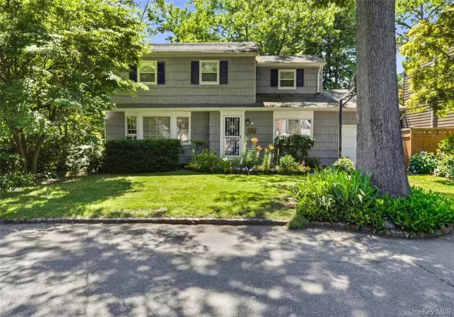 11A Prospect Drive, Huntington, NY, 4 Bedrooms Bedrooms, 9 Rooms Rooms,2 BathroomsBathrooms,Residential,For Rent,Prospect,0,1022481 11A Prospect Drive, Huntington, NY, 4 Bedrooms Bedrooms, 9 Rooms Rooms,2 BathroomsBathrooms,Residential,For Rent,Prospect,0,1022481